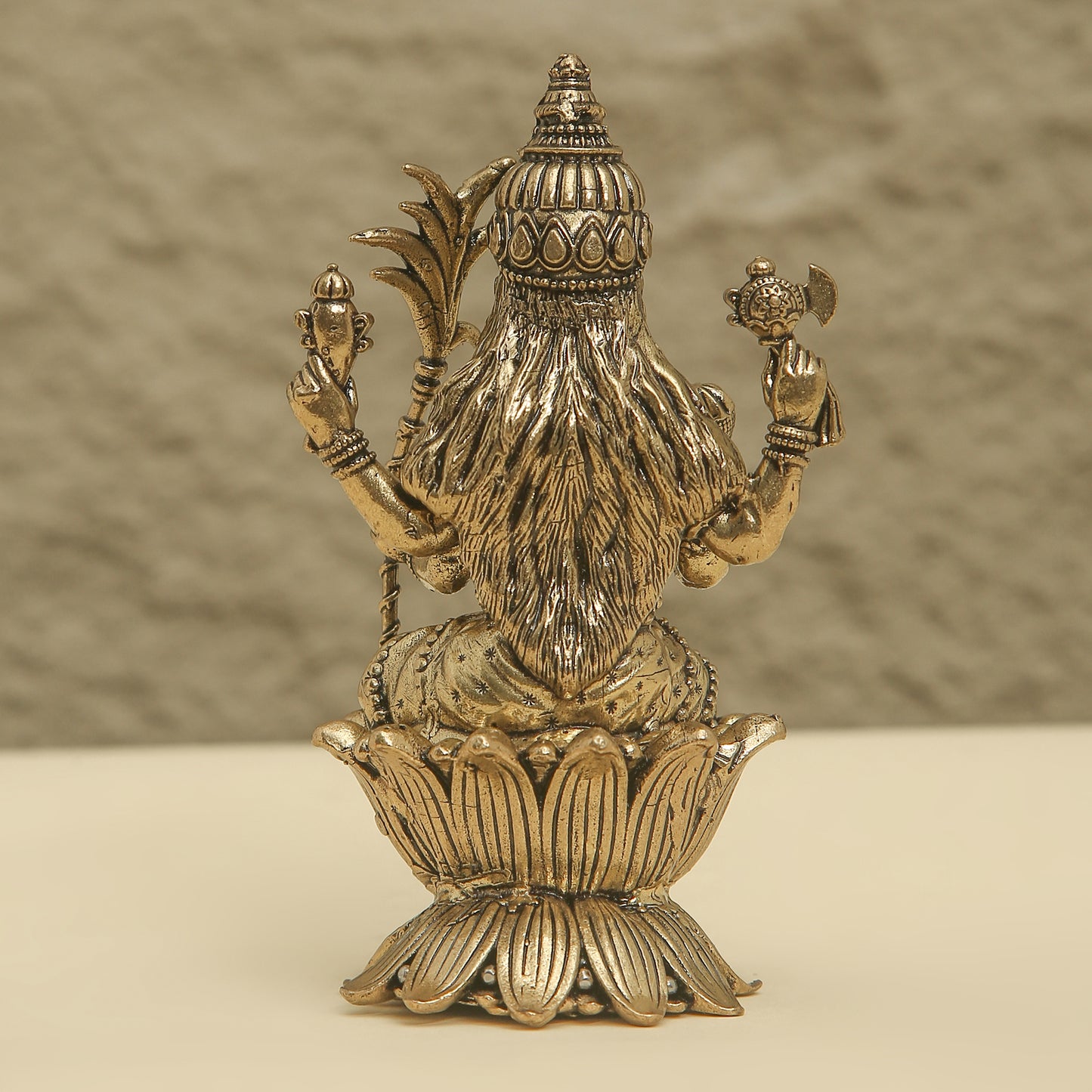 Brass Goddess Lakshmi Idol – Antique Finish Hindu Statue for Puja, Home Temple & Décor