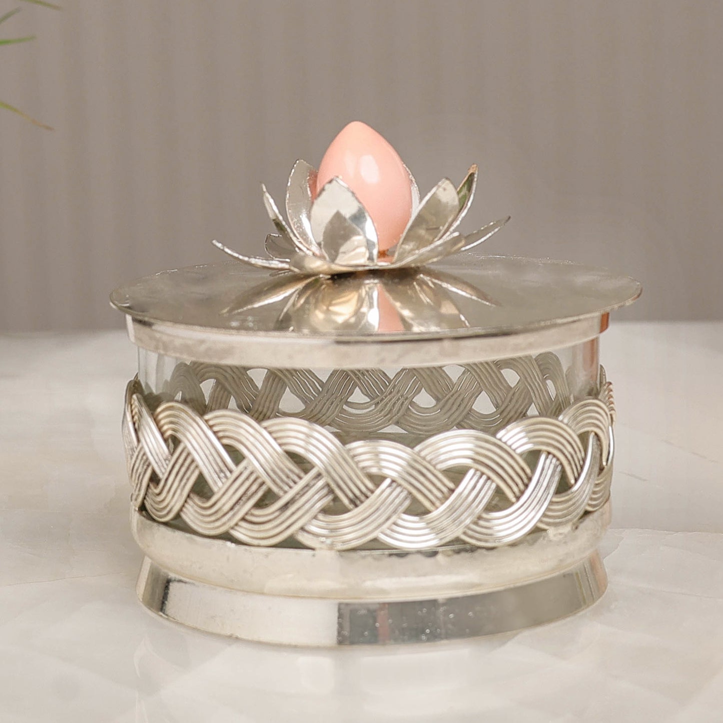 Silver-Plated Dry Fruit Box with Lotus Flower Knob – Elegant Decorative Container