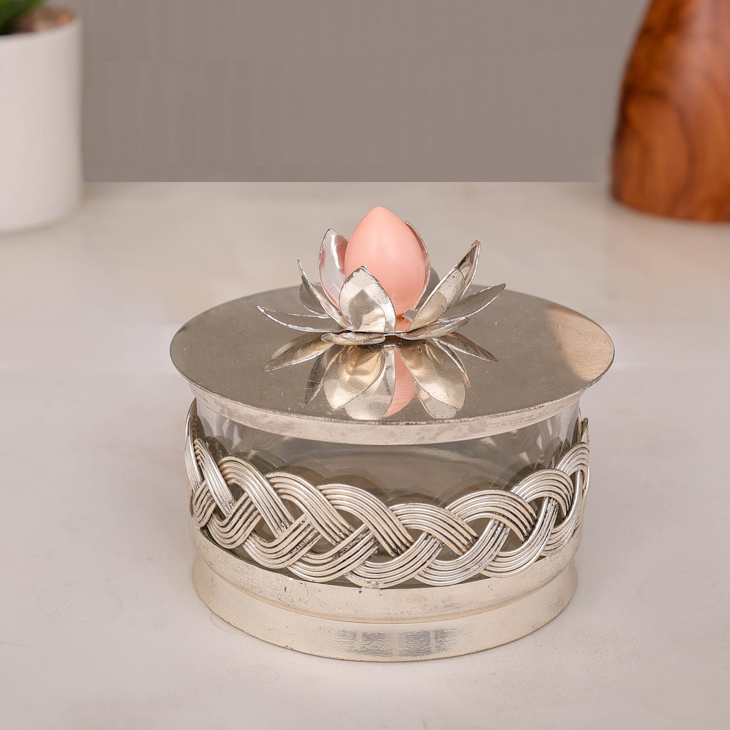 Silver-Plated Dry Fruit Box with Lotus Flower Knob – Elegant Decorative Container