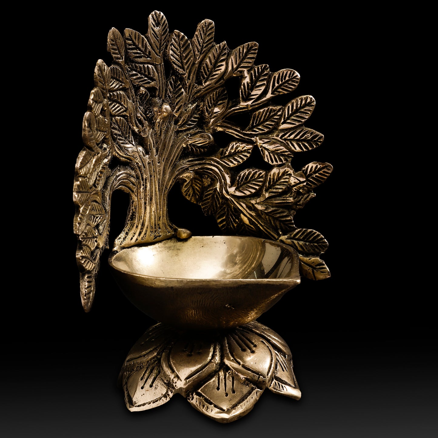 Brass Tree of Diya – Antique Finish Tree-Inspired Oil Lamp for Home Decor, Puja & Gifting