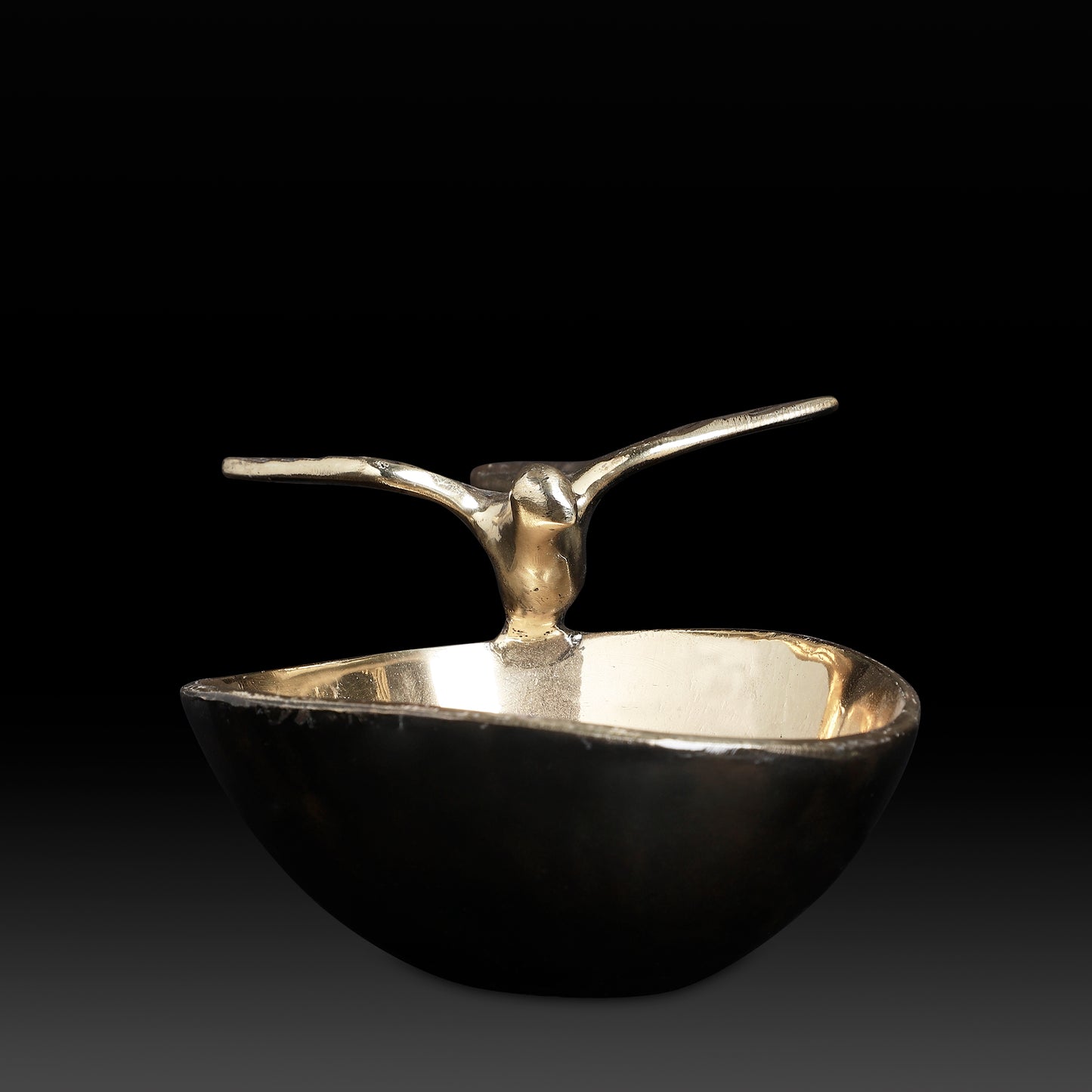Handcrafted Brass Bird Urli Bowl – Traditional Indian Decor for Pooja & Festive Floral Arrangements