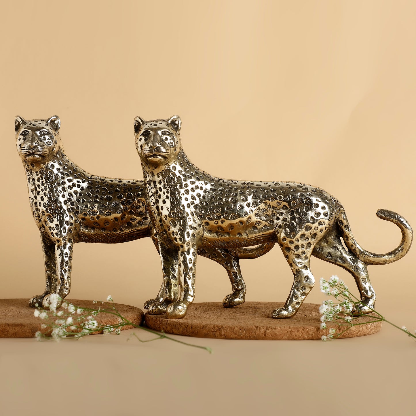 Handcrafted Brass Leopard Figurine – Regal Wildlife Decor for Home, Office & Gifting