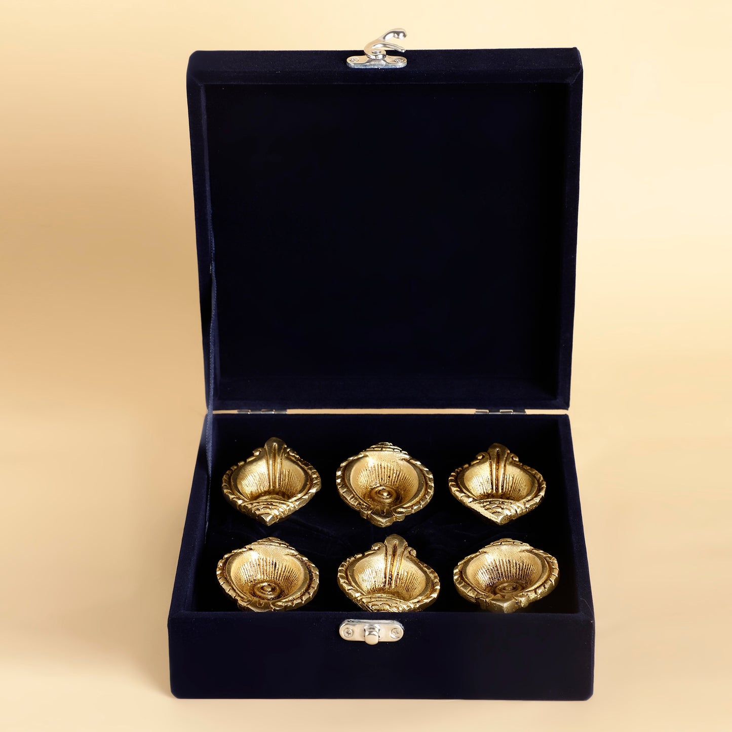Handcrafted Brass Deepak for Laxmi Puja – Traditional Oil Lamp for Diwali & Festive Rituals