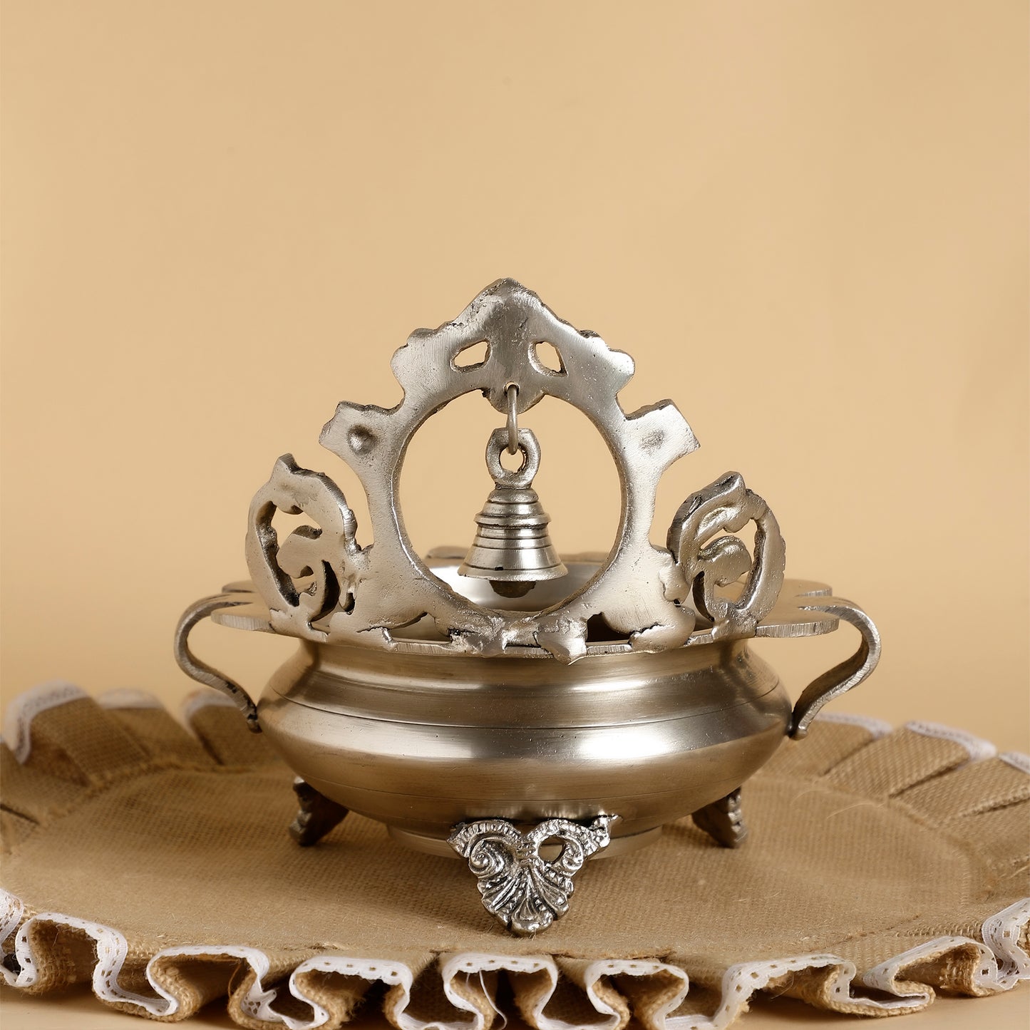 Antique-Style Silver Brass Urli Bowl with Bell – Decorative Floral Vessel for Pooja & Festive Gifting