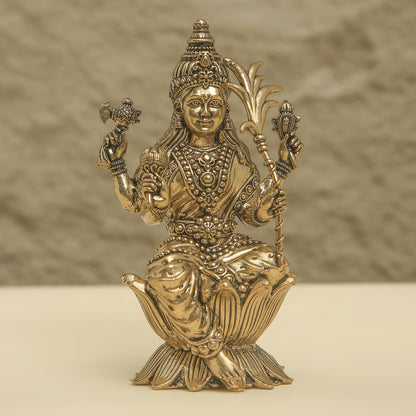 Brass Goddess Lakshmi Idol – Antique Finish Hindu Statue for Puja, Home Temple &amp; Décor