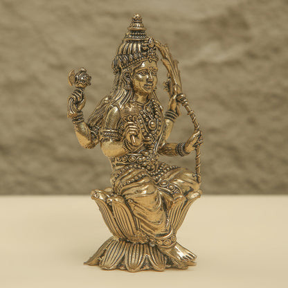 Brass Goddess Lakshmi Idol – Antique Finish Hindu Statue for Puja, Home Temple &amp; Décor