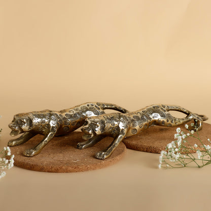 Golden Panther Metal Statue – Glossy Hammered Finish | Symbolic Luxury Decor for Home & Office