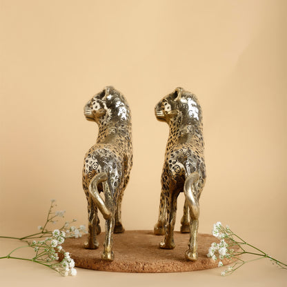 Handcrafted Brass Leopard Figurine – Regal Wildlife Decor for Home, Office & Gifting