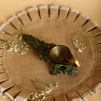 Antique Brass Aarti Diya with Handle – Traditional Pooja Lamp for Temple & Home Décor